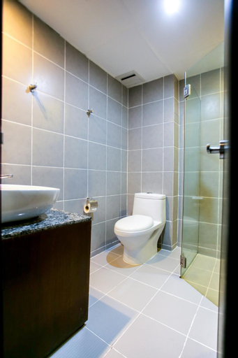 Bathroom 4