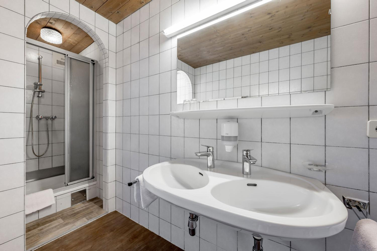 Bathroom 3