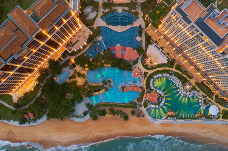 Exterior & Views 2, Holiday Inn Resort HO TRAM BEACH by IHG, Xuyên Mộc