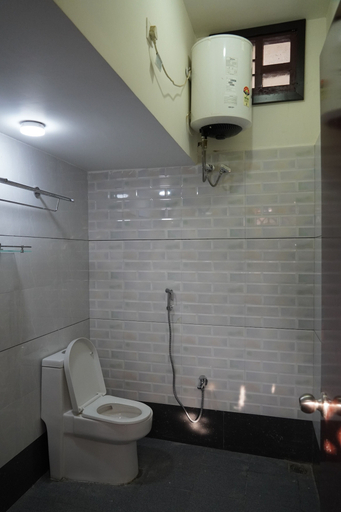 Bathroom 3, Skanda Residency, Viluppuram