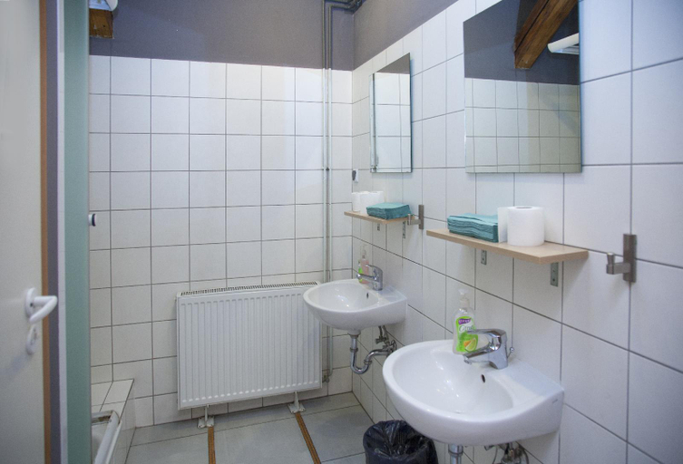 Bathroom 4, City Hostel, Kraków City