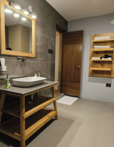 Bathroom 3, The Unalome Resort, Leh