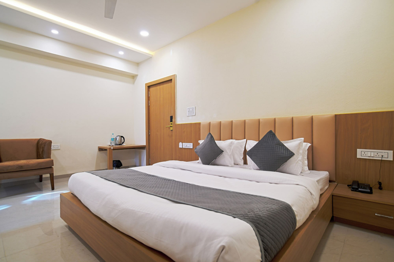 Bedroom 1, Hotel Shivlok, Ujjain