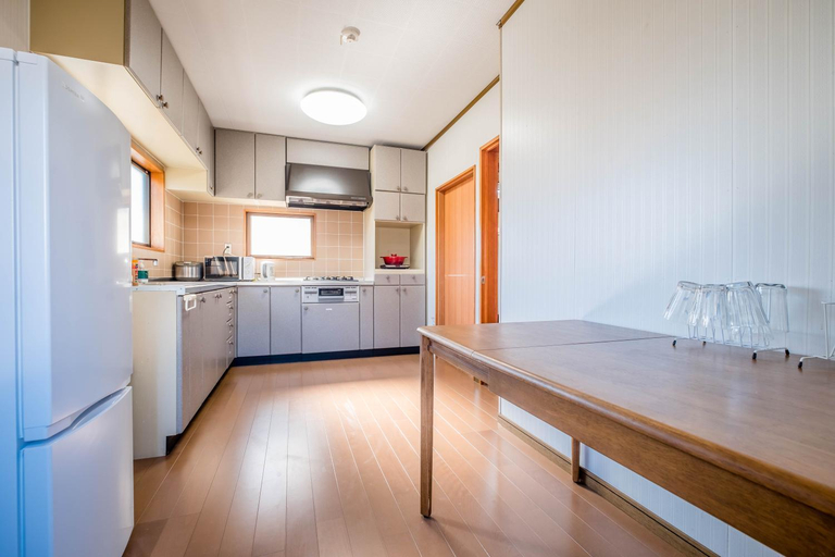 Kitchen 2, Engawa House Momiji-With hot spring, Fujikawaguchiko