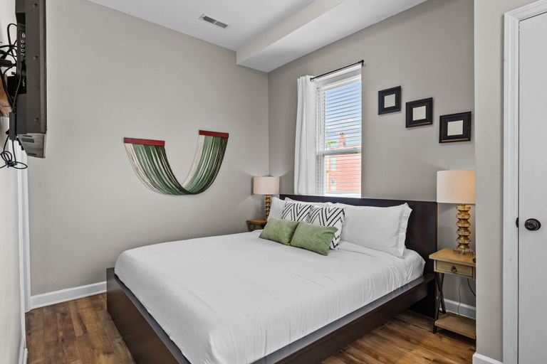 Bedroom 3, Mysteries on Lemp | JZ Vacation Rentals, Saint Louis