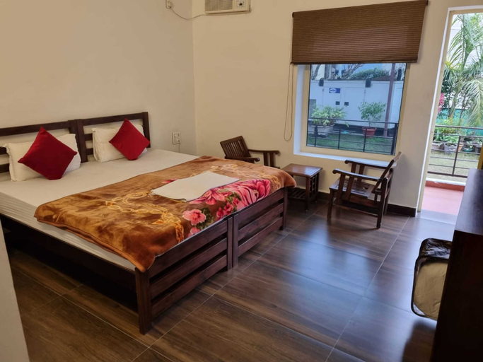 Bedroom 5, Yoga Rishi, Garhwal