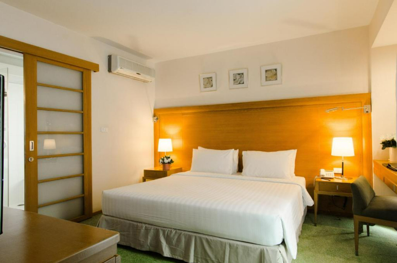 Bedroom 3, AT EASE saladaeng by AETAS, Bang Rak