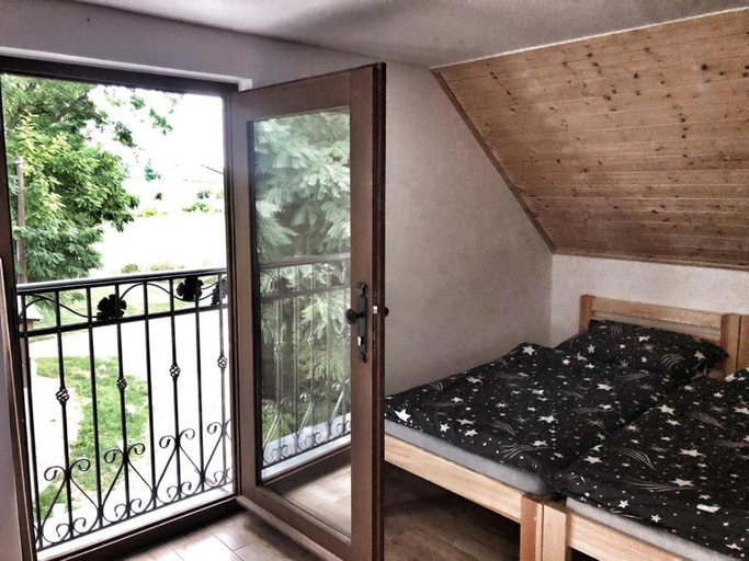 Others 2, WBS Vinarstvi U Lisu Znojmo 6345, Znojmo