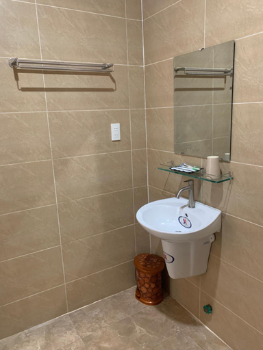 Bathroom 3, LaLa Citadel Homestay, Huế
