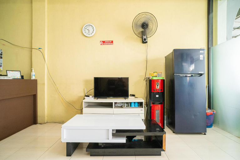 2, RedDoorz Syariah @ Jalan Bukit Kaminting 2, Palangkaraya