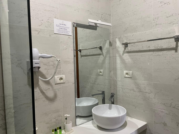 Bathroom, Valta Hotel, Vlorës