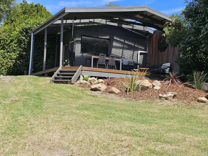 Others 3, Melazzano, Yarra Ranges - Lilydale