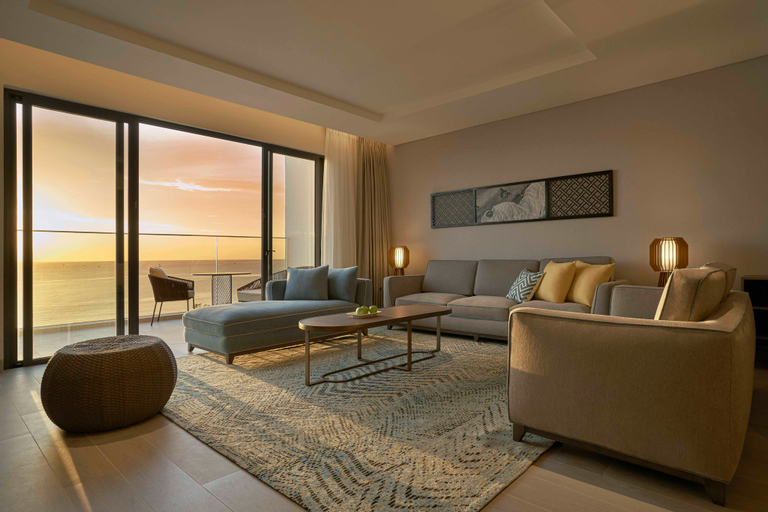 Crowne Plaza PHU QUOC STARBAY - Tap to explore photos