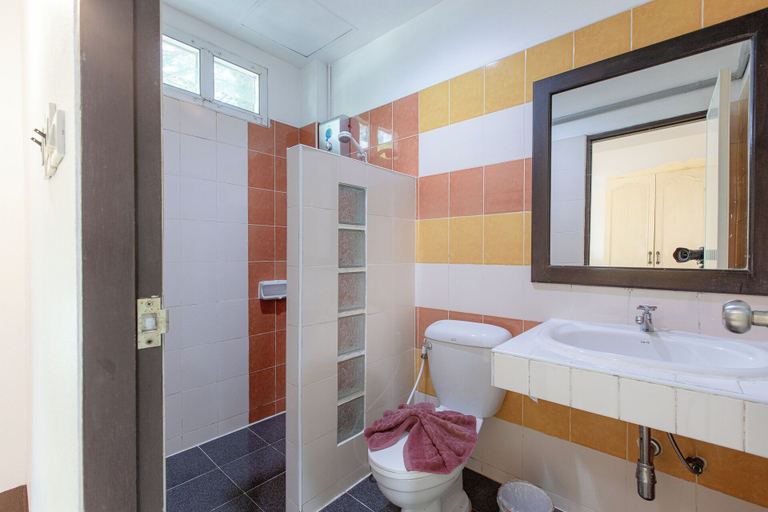 Bathroom 3, The target residence & resort, Muang Chiang Rai
