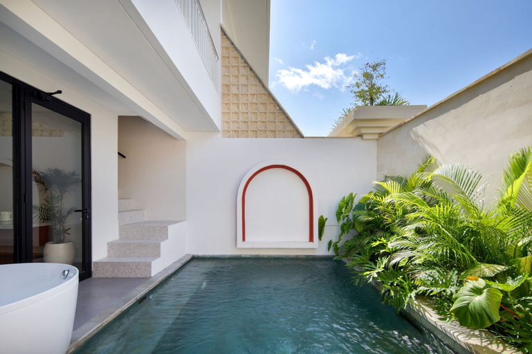 Swimming Pool 8