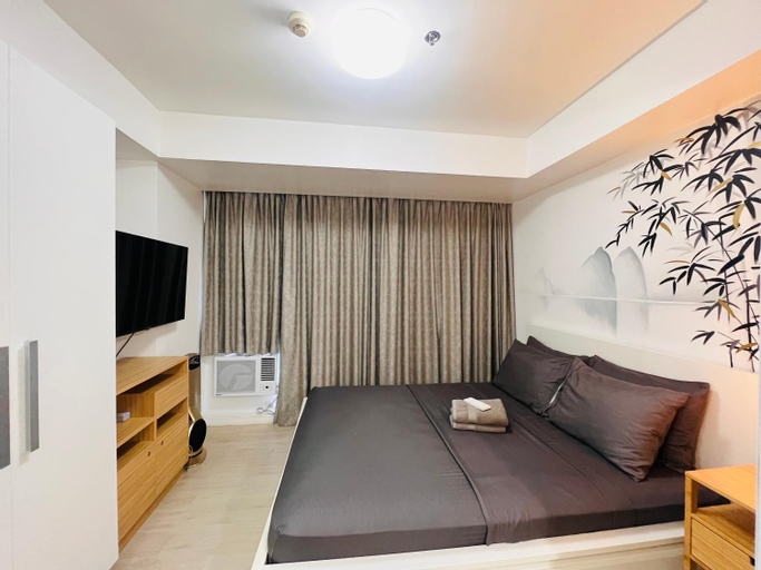 Azure Sakura Suite, Parañaque