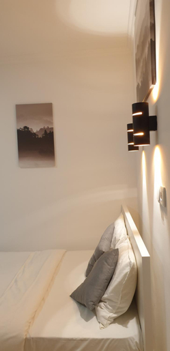Others 4, Suites - Antonio Pedro, Lisbon
