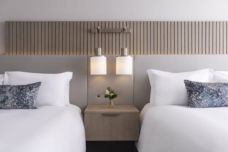 Bedroom 3, Loews Arlington, Arlington