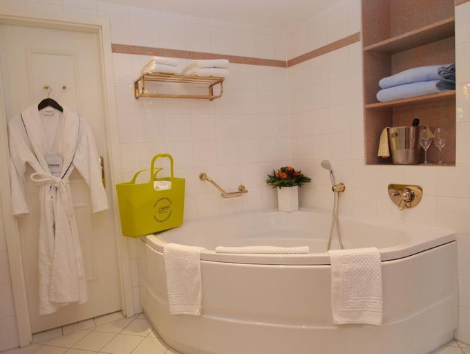 Bedroom 5, Lindner Hotel Wiesensee, Westerwaldkreis