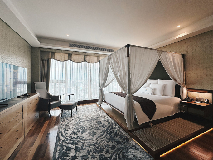 Bedroom 13