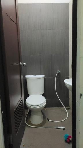 Bathroom 2, residence Columbus e9, Karawang