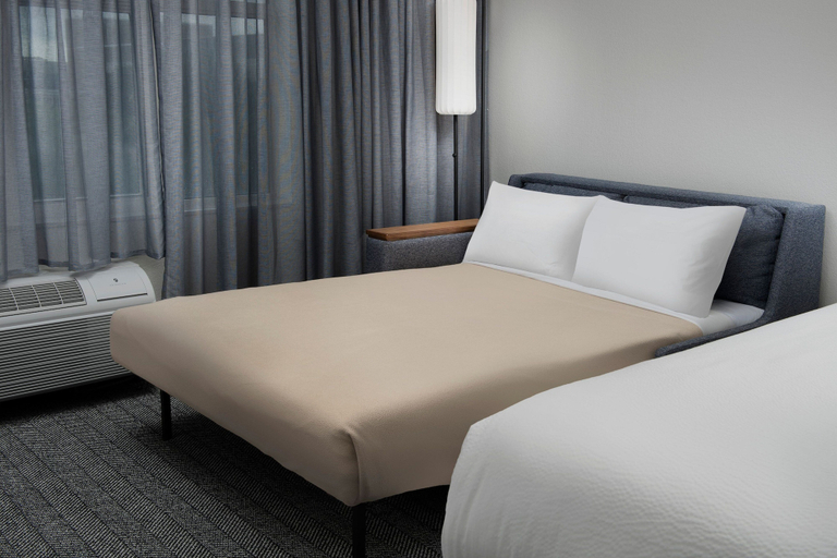 Bedroom 3, Courtyard by Marriott Savannah Downtown/Historic District, Chatham
