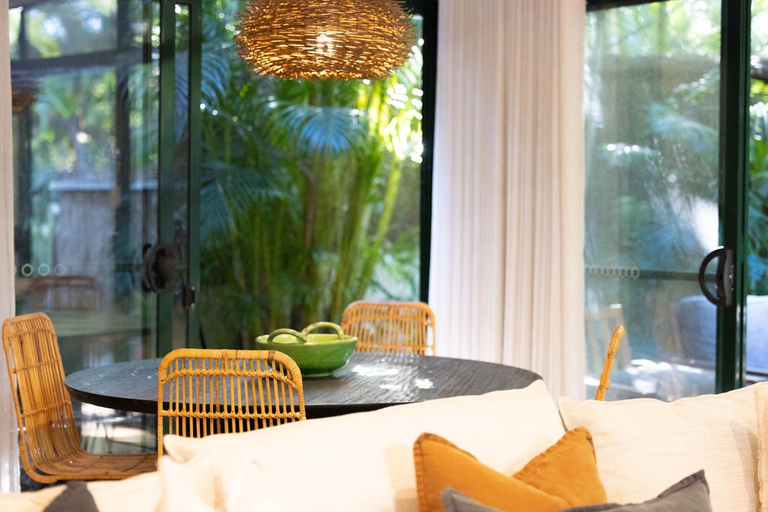 2, Palm Villa, Byron