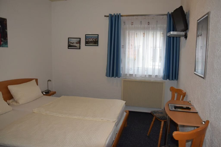 Bedroom 5, Hotel Sonne, Rhein-Neckar-Kreis