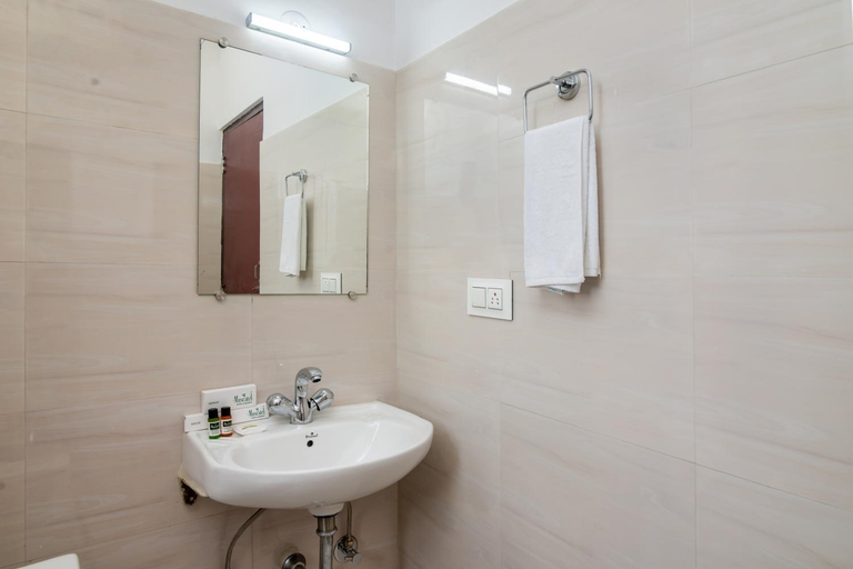 Bathroom 4, Muscatel Roma - 400 Mts from Mall Road, Darjiling