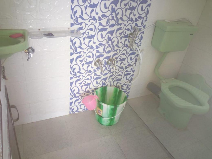 Bathroom 1, Vamoose Dikis, Darjiling