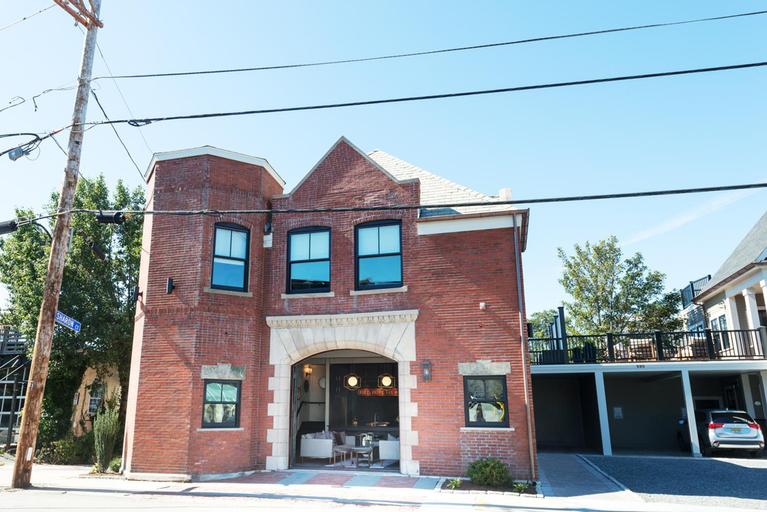 The Firehouse, Newport