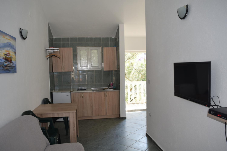 Others 3, Apartment Vidakovic