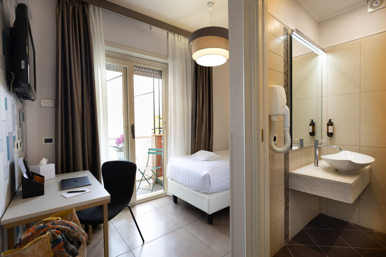 Bedroom 4, Roof Garden Zaccardi, Rome