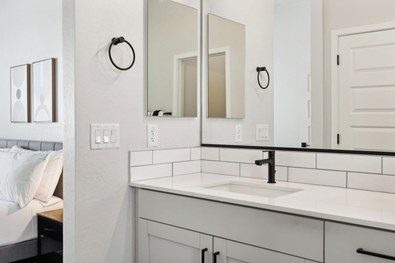 Bathroom 3, Luminous Sunrise Home with Pool and BBQ, Pinal