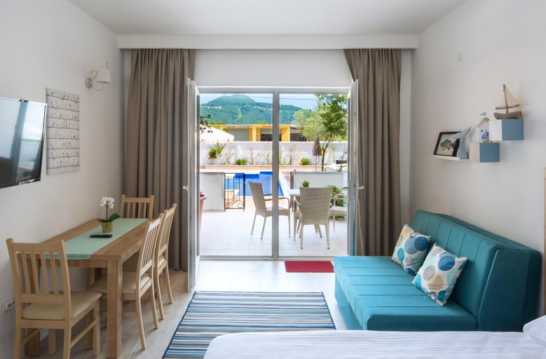 Balcony/terrace 3, Luxurious Apartments Aria