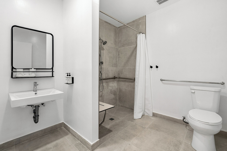 Bathroom 3, Aliza Hotel, Los Angeles
