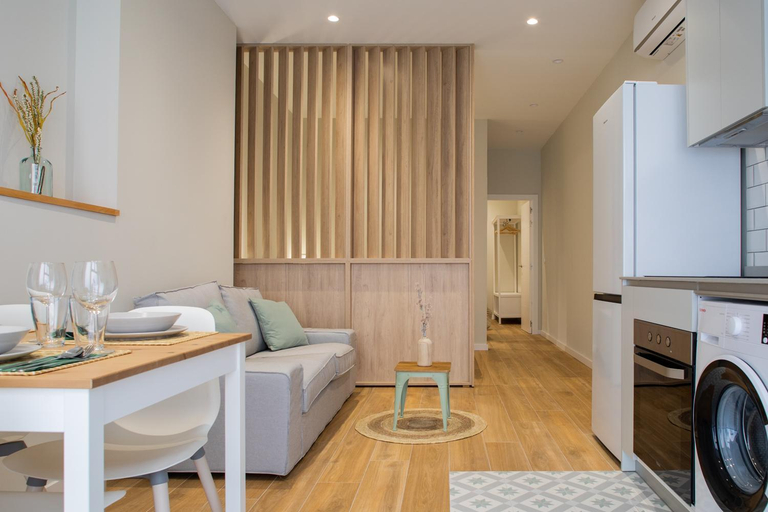 Bedroom 2, CASA FLORIT - City Arts & Port Suites - 15 min Beach, Valencia