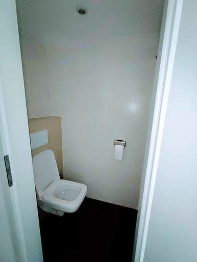 Bathroom 2, Room in Guest Room - Pension Forelle - Suite, Rastatt
