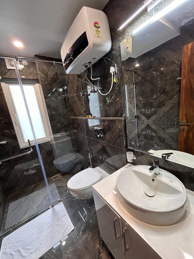 Bathroom 3, THE CEDAR VILLA, Shimla