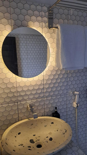 Bathroom 7