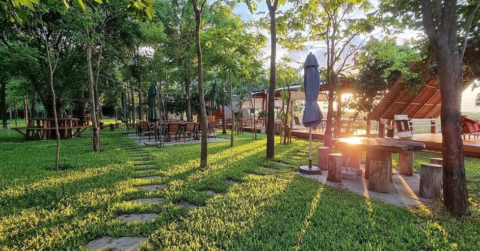 Food & Drinks, Chomka Thnong Resort, Khsach Kandal