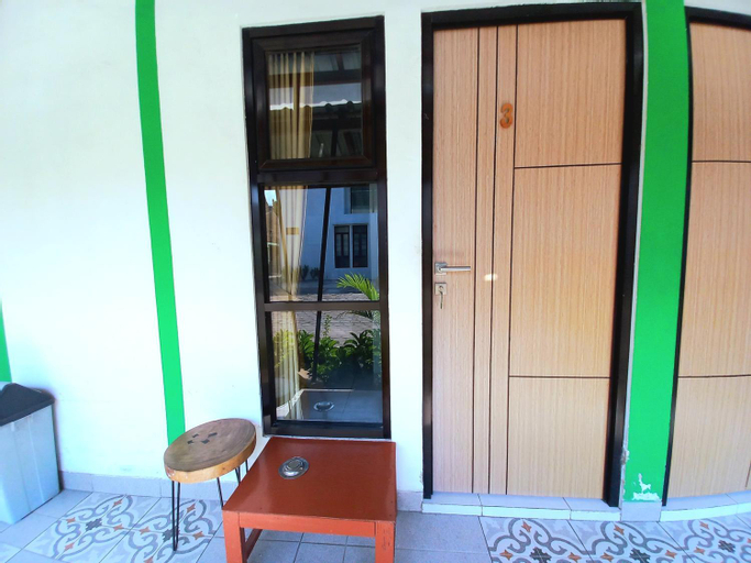 Exterior & Views 22