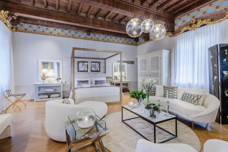 Room 2, The Lucca Heritage Retreat, Lucca