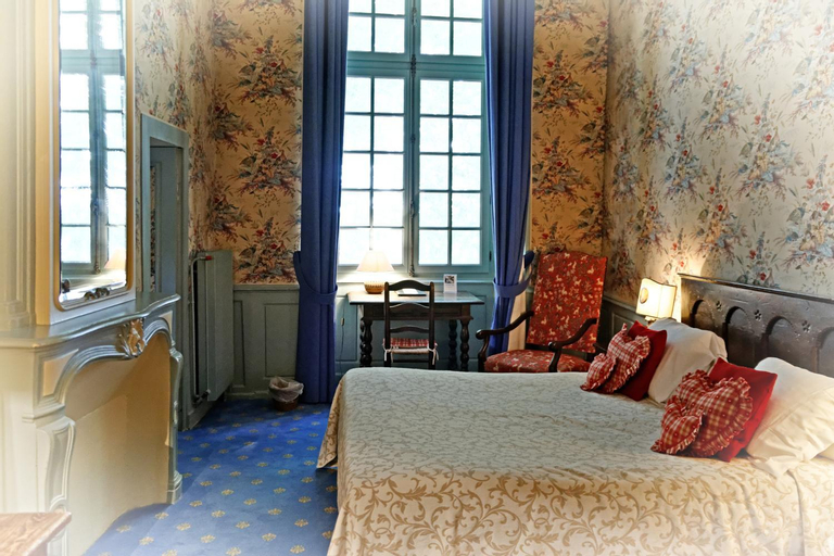 Bedroom 8