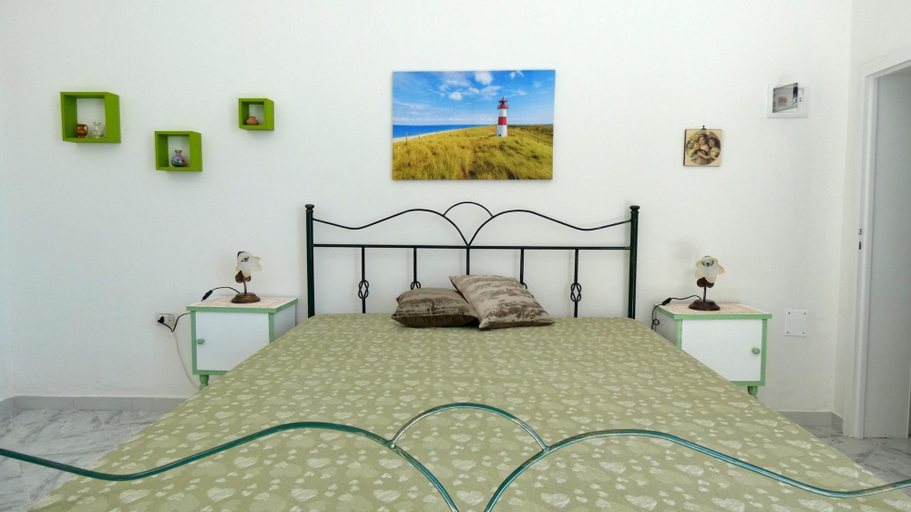Room 3, La Visuale - Casa Vacanze Vista Mare nel Salento, Lecce