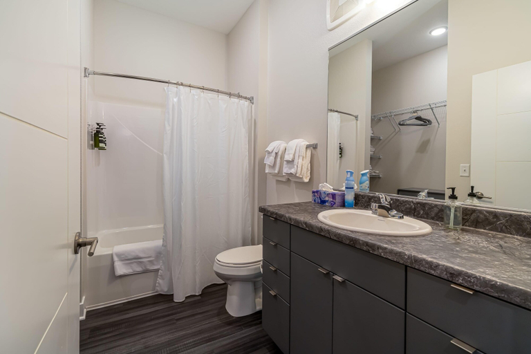 Room 3, Kasa 2BD Walk to Sculpture Park Des Moines, Polk