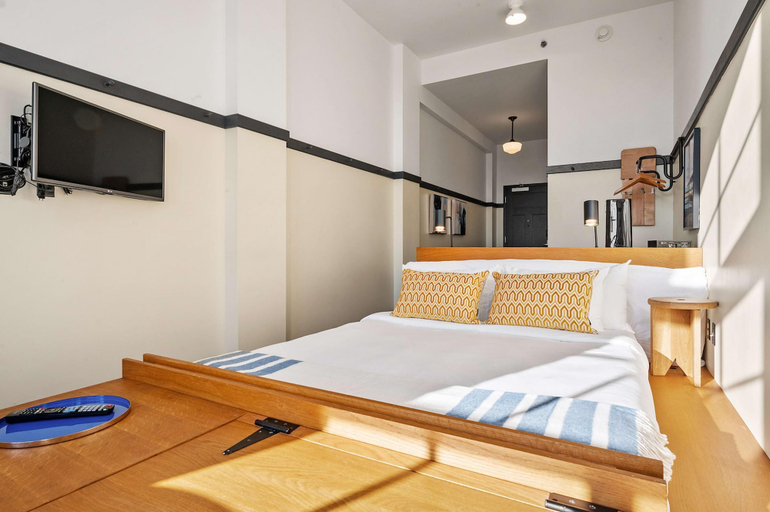 Room 2, Kasa Enjoy Local Dining in East Liberty The Maverick, Allegheny