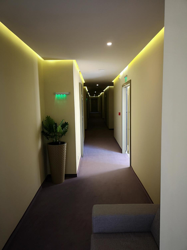 Others 5, Parish Hotel, Svilengrad