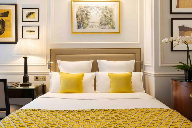 Bedroom 2, Hotel Francois Premier, Paris