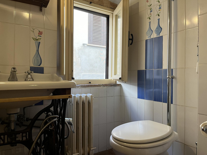 Bathroom 5, Preta Nera Ducasse in Giuliano di Roma, Frosinone
